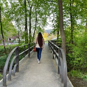 Meet your Posher, Bonieflor